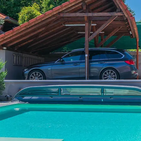 Family Friendly In W Pool & Ac By Nw